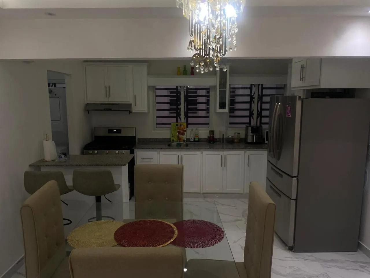 Legacy Stays- Bani Apartment